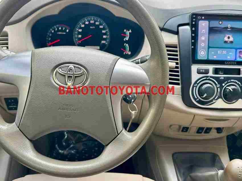 Toyota Innova 2.0E sản xuất 2015 cực chất!