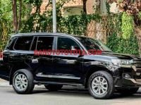 Cần bán xe Toyota Land Cruiser VX 4.6 V8 màu Đen 2016