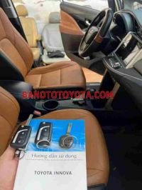 Cần bán Toyota Innova 2.0G 2016 xe đẹp