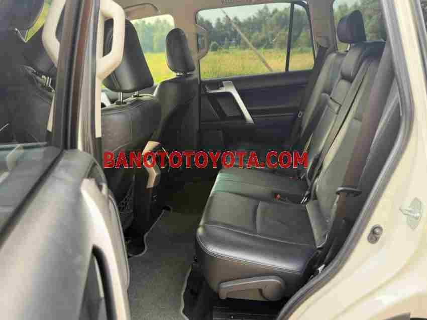 Bán Toyota Prado VX 2.7L, màu Trắng, Máy xăng, 2019