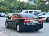 Cần bán gấp xe Toyota Camry 2.0E năm 2014, màu Đen, Số tự động