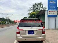 Cần bán xe Toyota Innova 2.0E màu Cát 2015