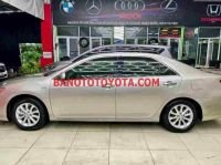 Cần bán gấp Toyota Camry 2.0E đời 2014, màu Cát