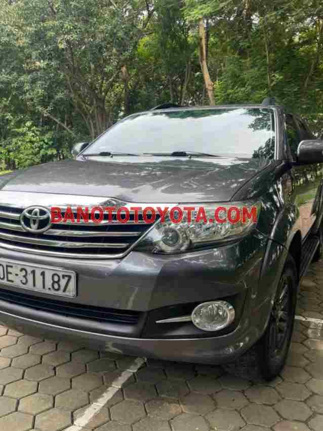 Cần bán xe Toyota Fortuner 2.7V 4X2 AT 2016, xe đẹp