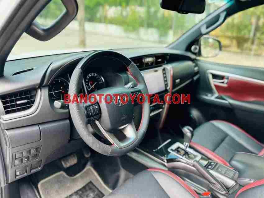 Toyota Fortuner Legender 2.4L 4x2 AT model 2022 xe chuẩn hết ý