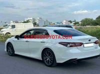 Cần bán gấp xe Toyota Camry 2.5HV 2022 màu Trắng