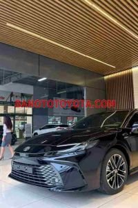 Toyota Camry 2.5 HEV Top 2026, màu Đen, Số tự động