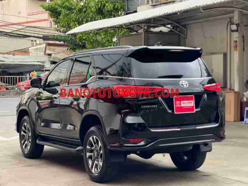 Cần bán Toyota Fortuner Legender 2.4L 4x2 AT Máy dầu 2022 màu Đen