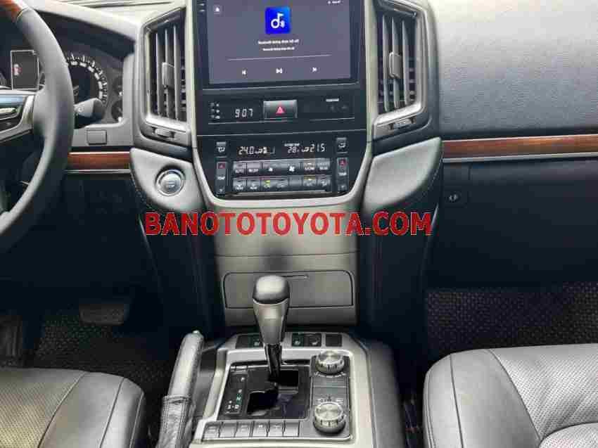 Toyota Land Cruiser VX 4.6 V8 model 2016 xe chuẩn hết ý