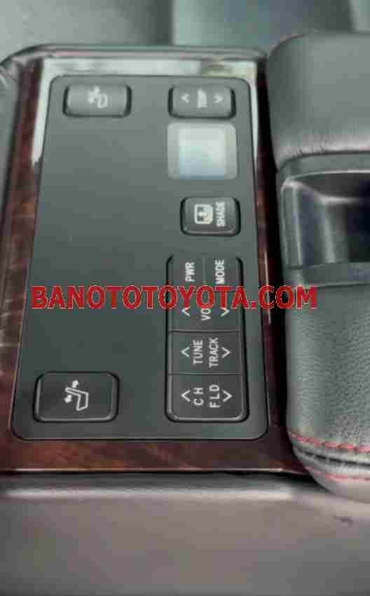 Cần bán gấp xe Toyota Camry 2.5Q năm 2015, màu Cát, Số tự động