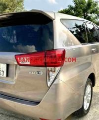 Cần bán gấp xe Toyota Innova 2.0E năm 2020, màu Đồng, Số tay