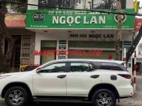 Cần bán gấp Toyota Fortuner 2.4G 4x2 AT đời 2019, màu Trắng