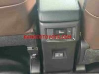 Cần bán gấp Toyota Innova Cross 2.0 CVT đời 2024, màu Trắng