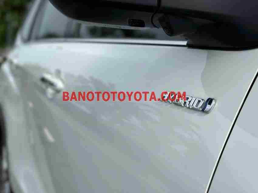 Cần bán gấp xe Toyota Innova Cross HEV 2.0 CVT năm 2025, màu Trắng, Số tự động