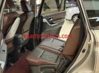 Cần bán Toyota Innova Cross 2.0 CVT Máy xăng 2024 màu Nâu