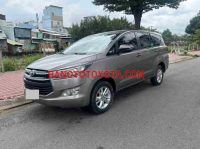 Cần bán gấp xe Toyota Innova 2.0E năm 2018, màu Nâu, Số tay