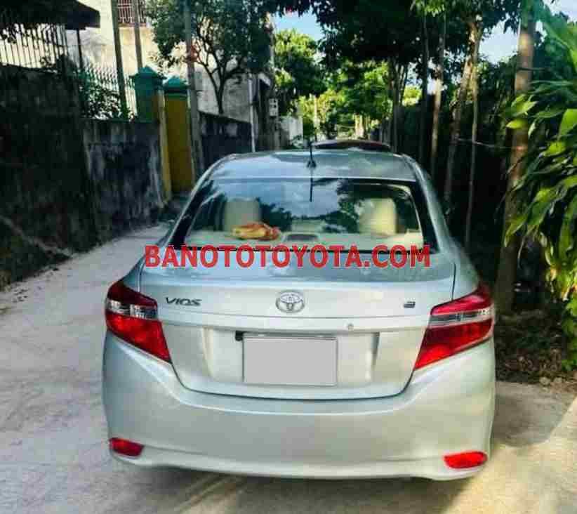 Cần bán xe Toyota Vios 1.5E năm 2017 màu Bạc cực đẹp