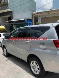 Cần bán gấp Toyota Innova 2.0E đời 2018, màu Bạc