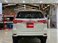 Cần bán gấp Toyota Fortuner 2.8V 4x4 AT đời 2018, màu Trắng