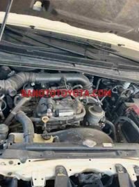 Cần bán xe Toyota Innova 2.0E màu Trắng 2016