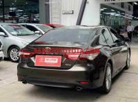 Cần bán xe Toyota Camry 2.5Q màu Nâu 2021