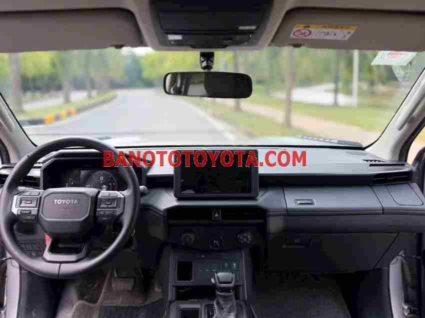 Cần bán Toyota Hilux 2.4L 4x2 AT 2025 xe đẹp
