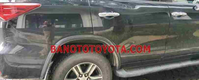 Xe Toyota Fortuner 2.7V 4x2 AT đời 2017 đẹp bán gấp