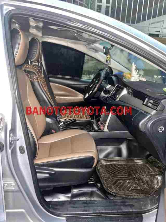 Cần bán xe Toyota Innova 2.0E sx 2017
