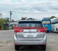 Cần bán xe Toyota Innova 2.0E năm 2017 màu Bạc cực đẹp