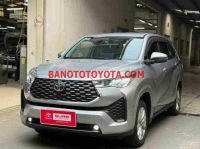 Cần bán xe Toyota Innova Cross 2.0 CVT màu Bạc 2024
