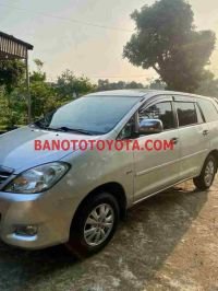 Cần bán gấp xe Toyota Innova V 2010 màu Bạc