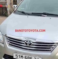 Cần bán xe Toyota Innova 2.0E đời 2013