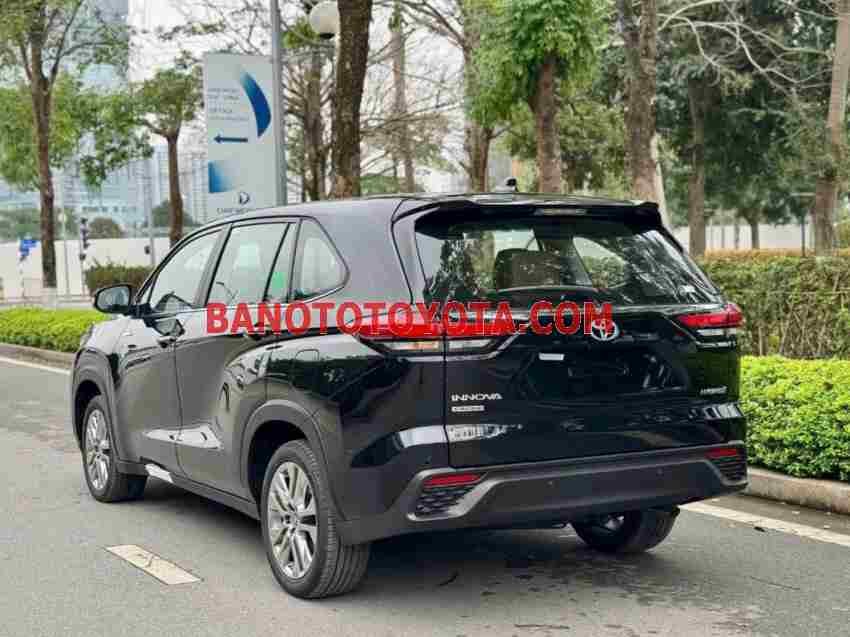 Toyota Innova 2026 bản Cross HEV 2.0 CVT