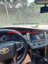 Cần bán xe Toyota Innova 2.0E 2017 Số tay màu Bạc