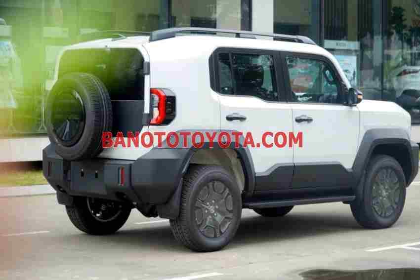Toyota Land Cruiser FJ 2.7L AT 4WD năm 2026