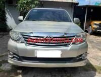 Cần bán gấp xe Toyota Fortuner 2.7V 4X2 AT năm 2016, màu Bạc, Số tự động
