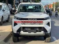 Toyota Hilux Pro 2.8L 4x2 AT model 2026, Truck