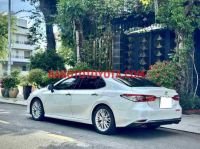 Cần bán gấp xe Toyota Camry 2.5Q 2020 màu Trắng