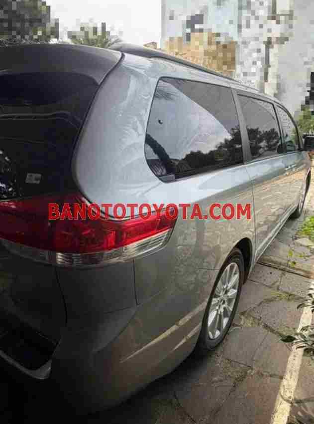 Bán Toyota Sienna Limited 3.5 2011 - giá tốt