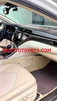 Cần bán Toyota Camry 2.0G 2019 - Số tự động