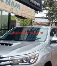 Cần bán xe Toyota Hilux 3.0G 4x4 MT màu Bạc 2015